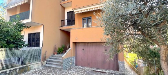 6 rooms Apartment in Vimodrone, Italy No. 28170 4