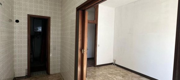 5 bedrooms Apartment in Cascina, Italy No. 380646 2