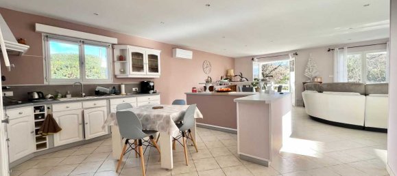 2 bedrooms House in Magalas, France No. 204004 6