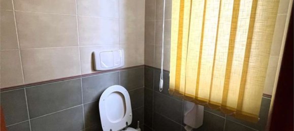 136m² Office in Brindisi, Italy No. 155707 10