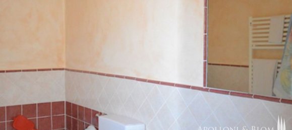 5 bedrooms House in Chiusi, Italy No. 52732 13