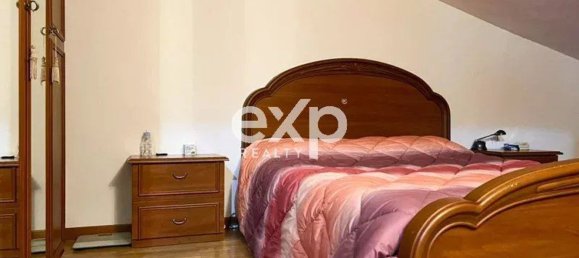 Casa de 12 divisões em Caerano di San Marco, Italy N.º 59017 9