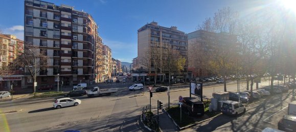 Квартира с 3 комнатами в Турин, Италия № 105395 20