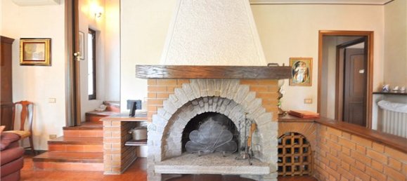 7 rooms Villa in Robecchetto con Induno, Italy No. 140937 11