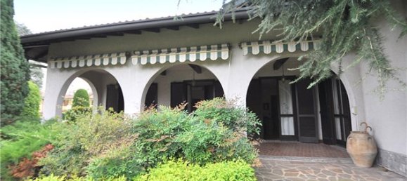 7 rooms Villa in Robecchetto con Induno, Italy No. 140937 27