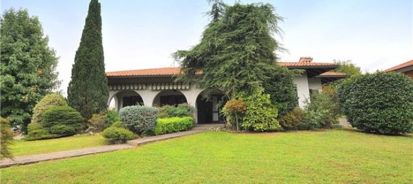 7 rooms Villa in Robecchetto con Induno, Italy No. 140937 29