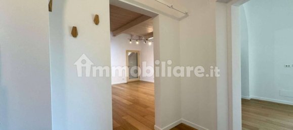 Квартира с 1 спальней в Турин, Италия № 296372 8