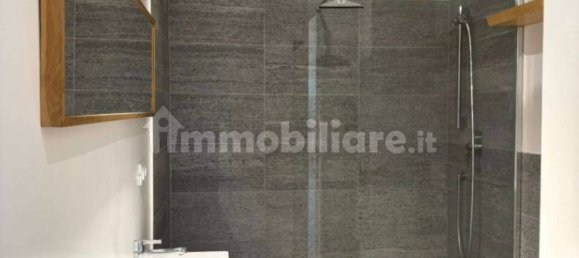 Квартира с 1 спальней в Турин, Италия № 296372 12