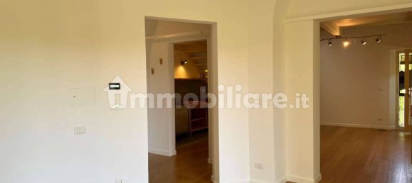 Квартира с 1 спальней в Турин, Италия № 296372 14