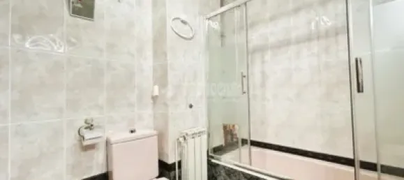 3 chambres Appartement à L'Hospitalet de Llobregat, Spain No. 182584 9