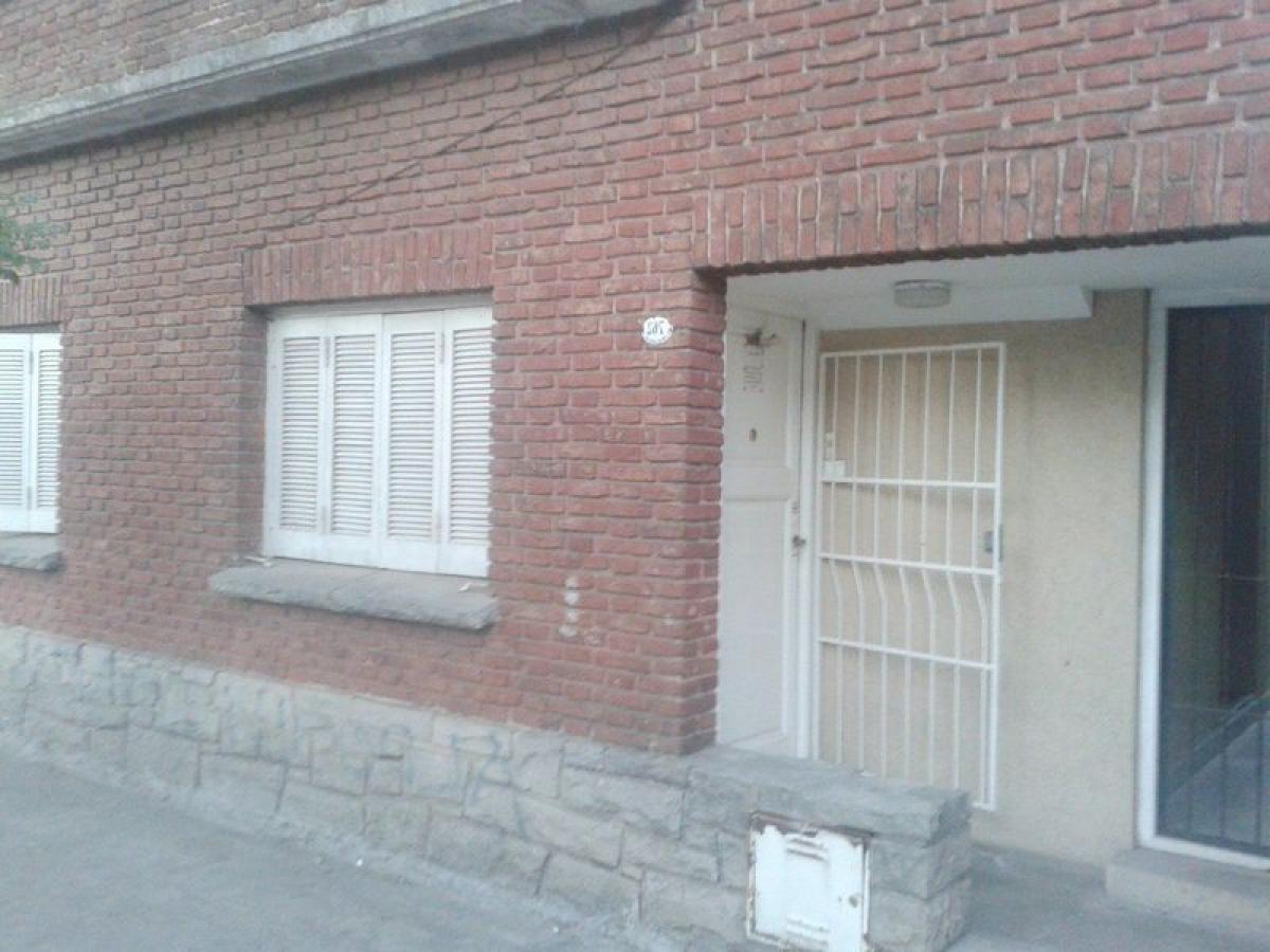 2 bedrooms House in Mar del Plata, Argentina No. 75621