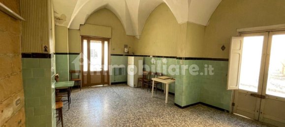 21m² Warehouse in Salice Salentino, Italy No. 329976 3