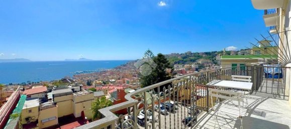4 bedrooms Apartment in Naples, Italy No. 359246 10
