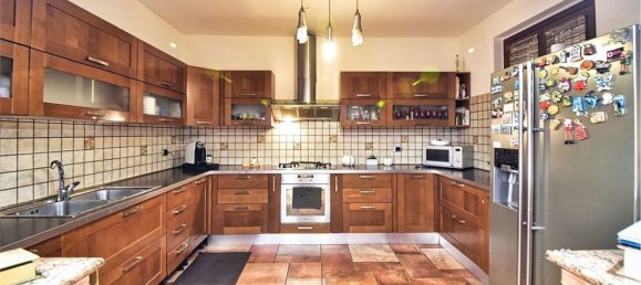 3 bedrooms House in Gerenzano, Italy No. 361261 11