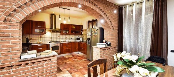 3 bedrooms House in Gerenzano, Italy No. 361261 4