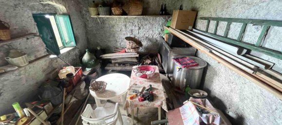 Дом с 2 комнатами в Специя, Италия № 106531 24