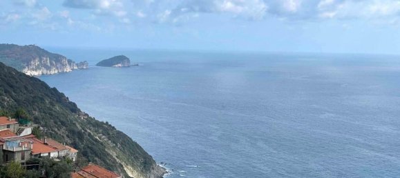 Дом с 2 комнатами в Специя, Италия № 106531 3