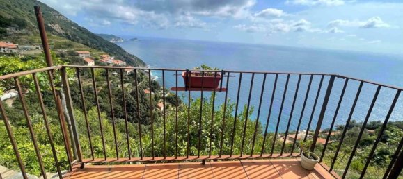 Дом с 2 комнатами в Специя, Италия № 106531 8