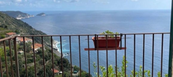 Дом с 2 комнатами в Специя, Италия № 106531 11