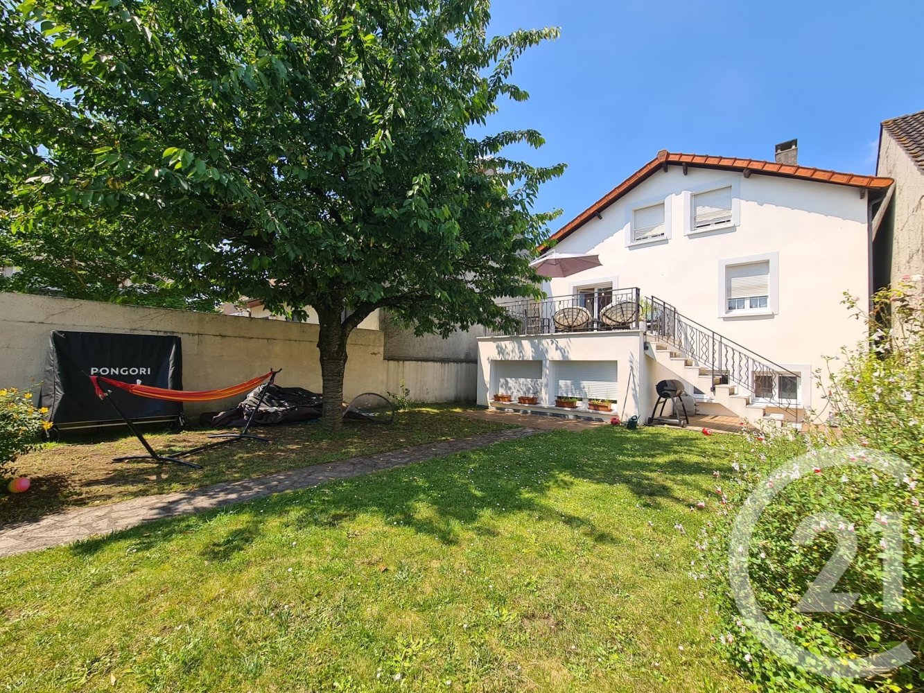 Casa de 4 dormitorios en Chennevieres-sur-Marne, France No. 174939