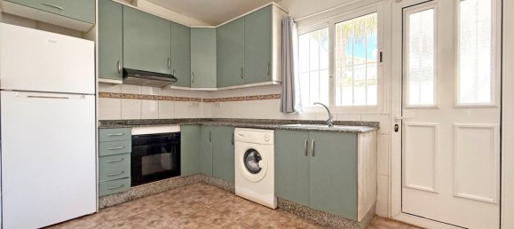 3 Schlafzimmer Villa in Alicante, Spain, Nr. 174683 5