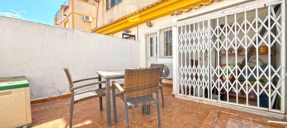 3 Schlafzimmer Villa in Alicante, Spain, Nr. 174683 21