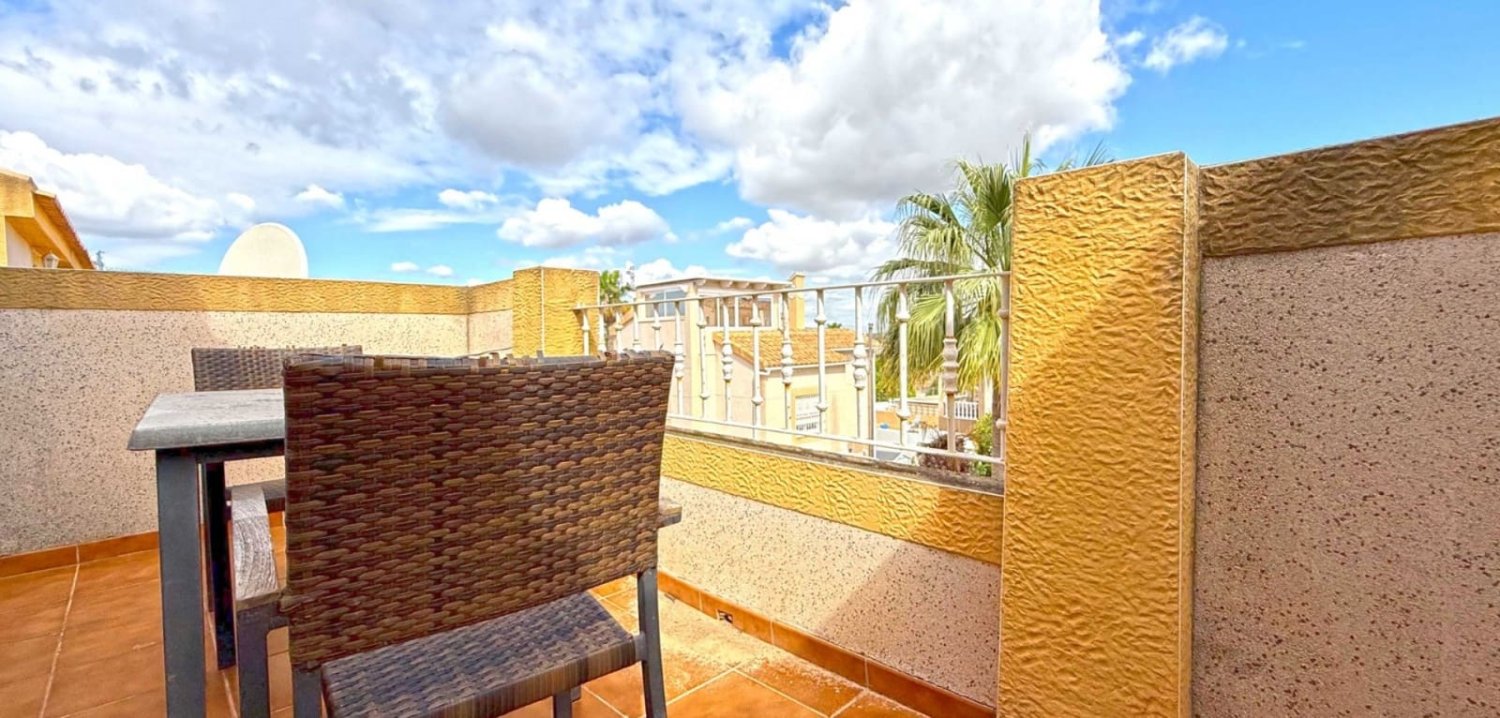 3 Schlafzimmer Villa in Alicante, Spain, Nr. 174683