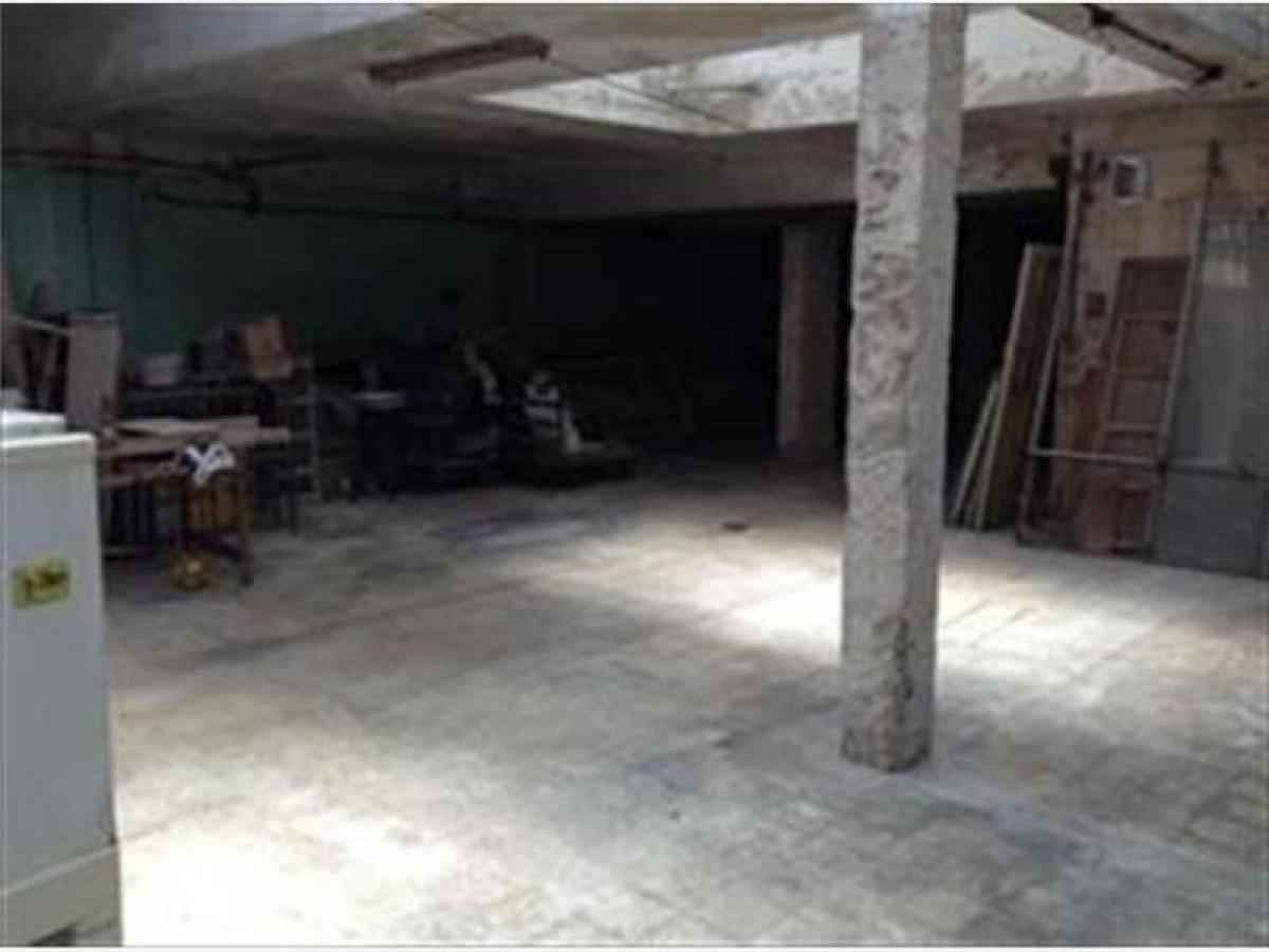 850m² Commercial property in Buenos Aires, Argentina No. 108901