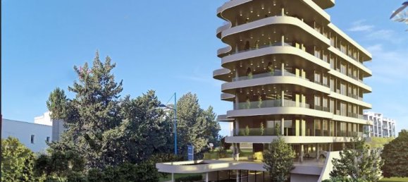 3 bedrooms Apartment in Limassol, Cyprus No. 9469 3