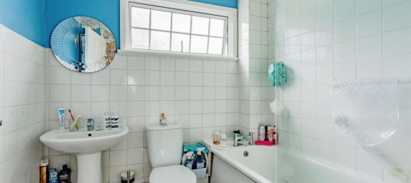 3 bedrooms Commercial property in Crawley, United Kingdom No. 6272 13