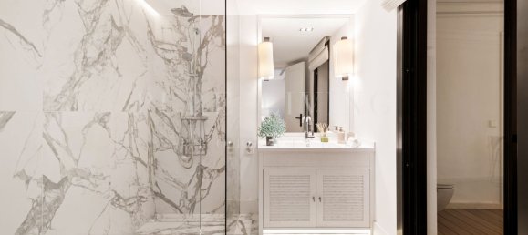  Castillos de 7 dormitorios en Marbella, Spain No. 73743 9