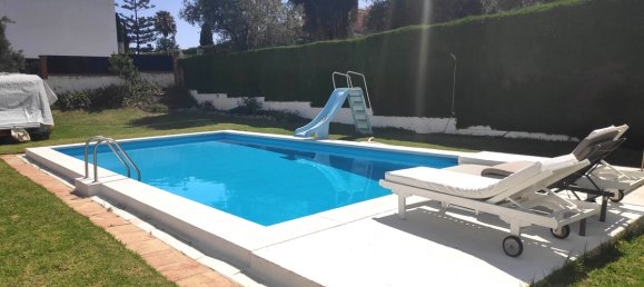 4 bedrooms Villa in Churriana, Spain No. 60643 3