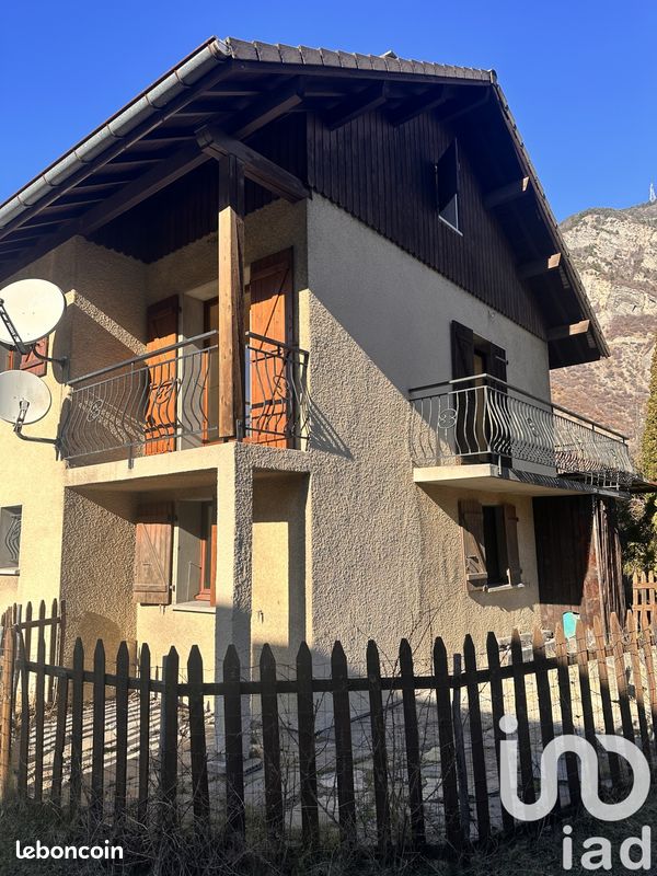 5 rooms House in Villargondran, France No. 201484