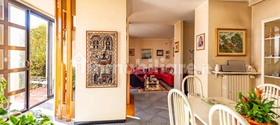 3 bedrooms House in Lainate, Italy No. 354504 4