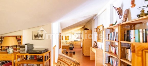 3 bedrooms House in Lainate, Italy No. 354504 16