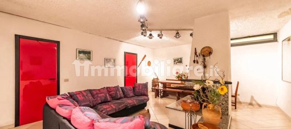 3 bedrooms House in Lainate, Italy No. 354504 19