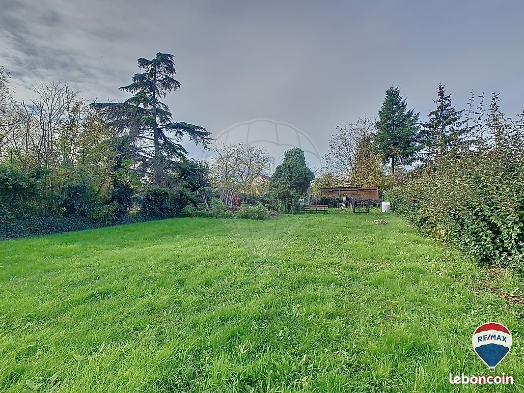 1167m² Land in Soultz-Haut-Rhin, France No. 40335