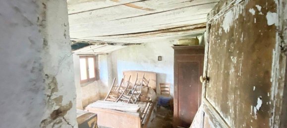 4 bedrooms House in Borghetto di Vara, Italy No. 296987 8