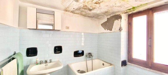 4 bedrooms House in Borghetto di Vara, Italy No. 296987 18