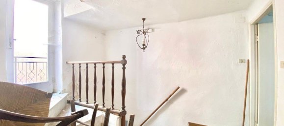 4 bedrooms House in Borghetto di Vara, Italy No. 296987 4