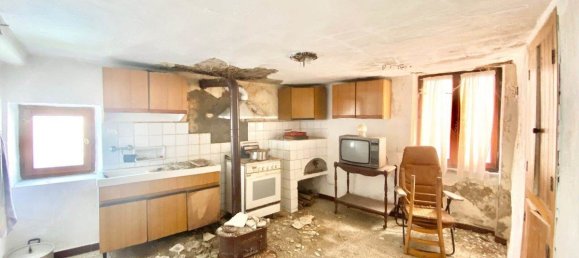 4 bedrooms House in Borghetto di Vara, Italy No. 296987 5