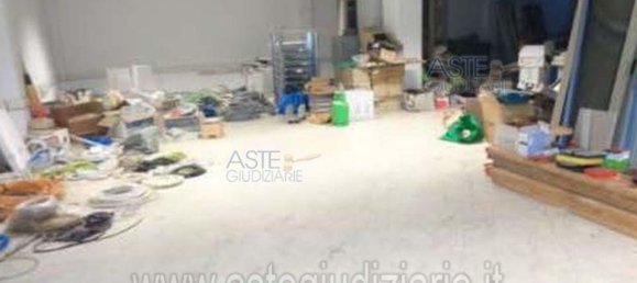 5 rooms Apartment in Rome, Italy No. 290149 17