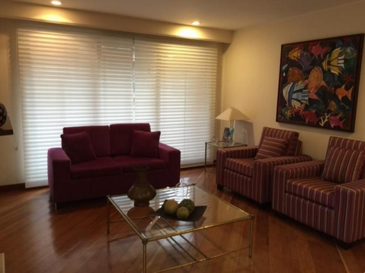 3 bedrooms House in Bogota, Colombia No. 12029