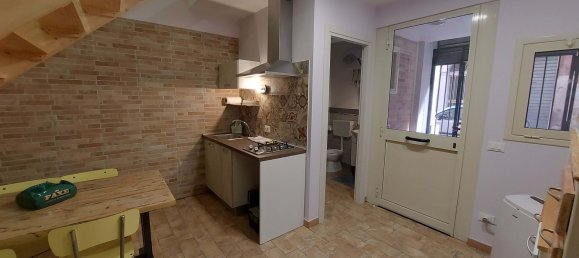 Apartamento de 2 habitaciónes en Ragusa, Italy No. 127059 2