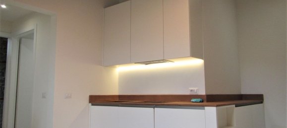 3 rooms Duplex in Florence, Italy No. 294521 4