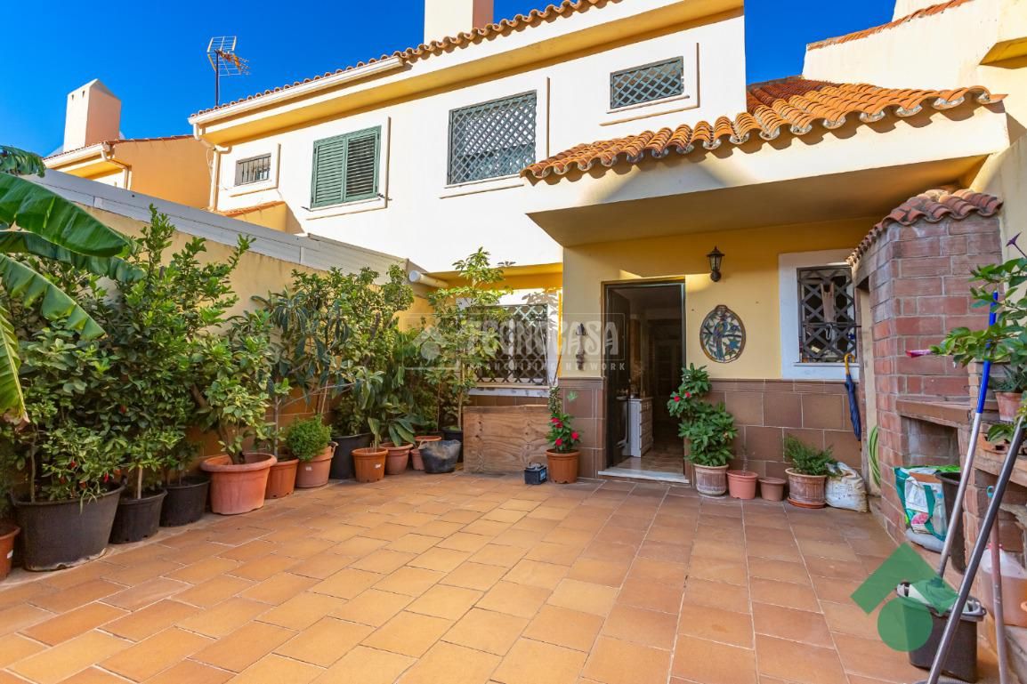 3 chambres Maison de ville à Cadiz, Spain No. 230767