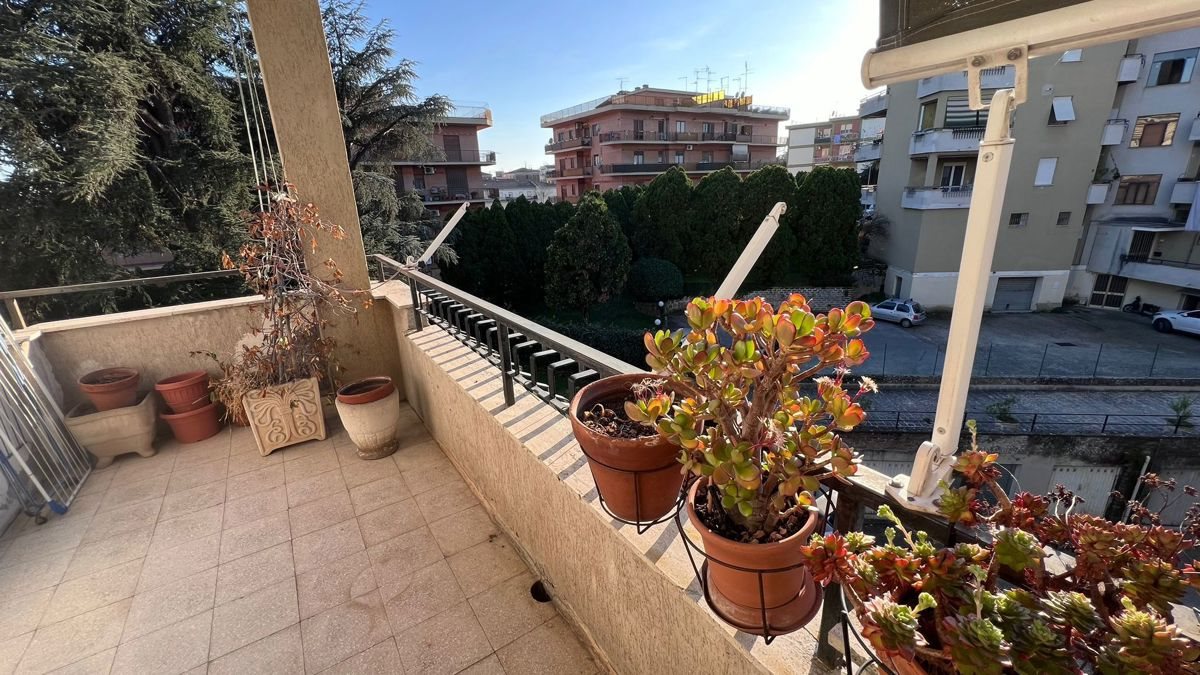 5 rooms Apartment in Civita Castellana, Italy No. 141701