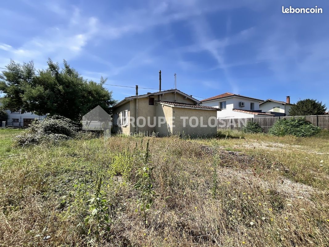 2 bedrooms Land in Lavaur, France No. 106416
