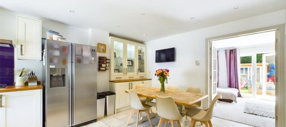 4 bedrooms House in Bordon, United Kingdom No. 13802 19