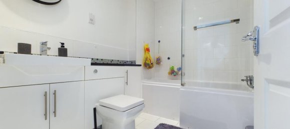 4 bedrooms House in Bordon, United Kingdom No. 13802 39